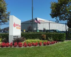 2017 Retailer of the Year: Pet Food Express